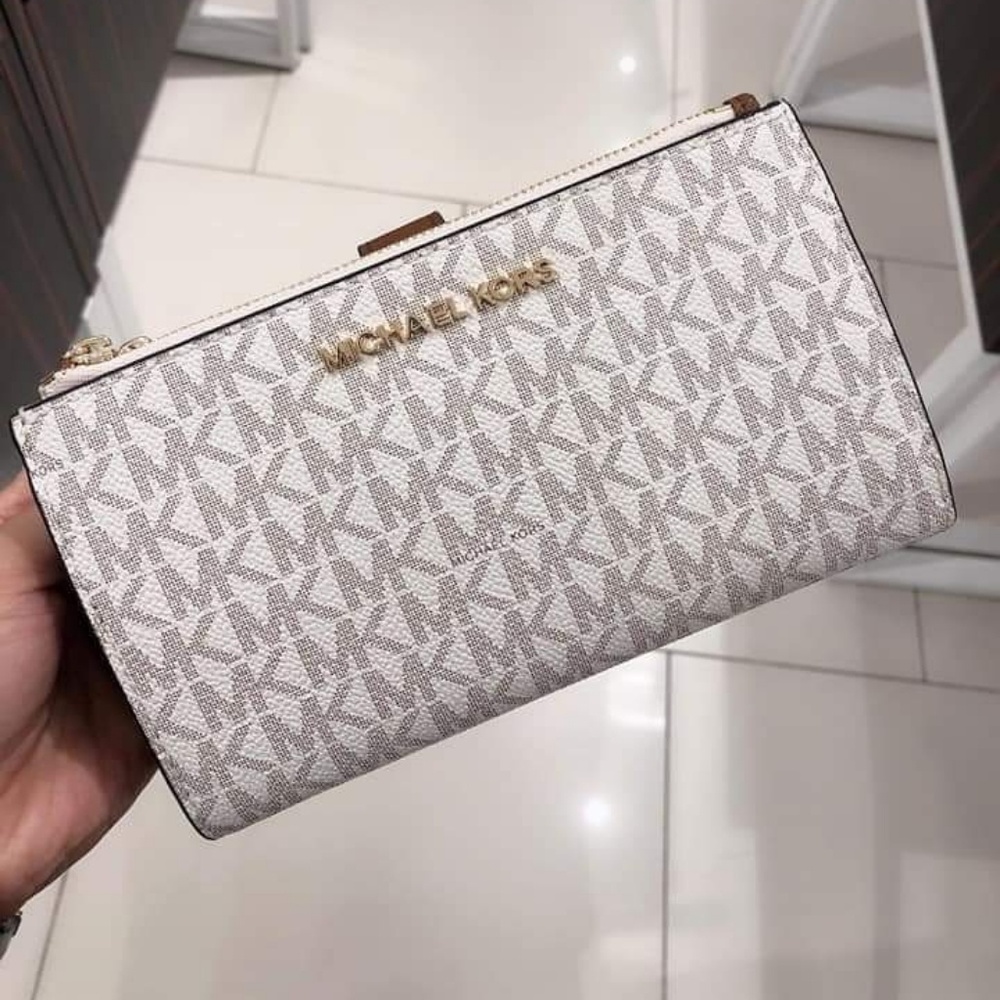 Michael Kors Double Zip Wallet